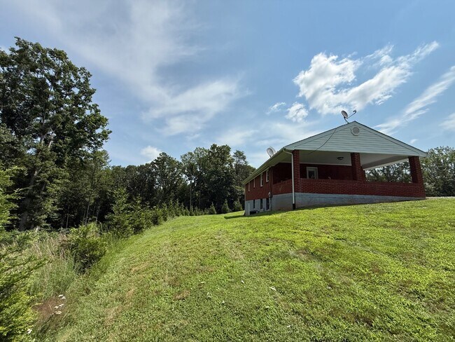 Building Photo - 369 Pleasant Hill Rd