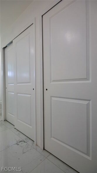 Building Photo - 3433 Jeffcott St