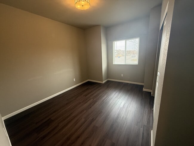 Building Photo - 257 Vela Pl