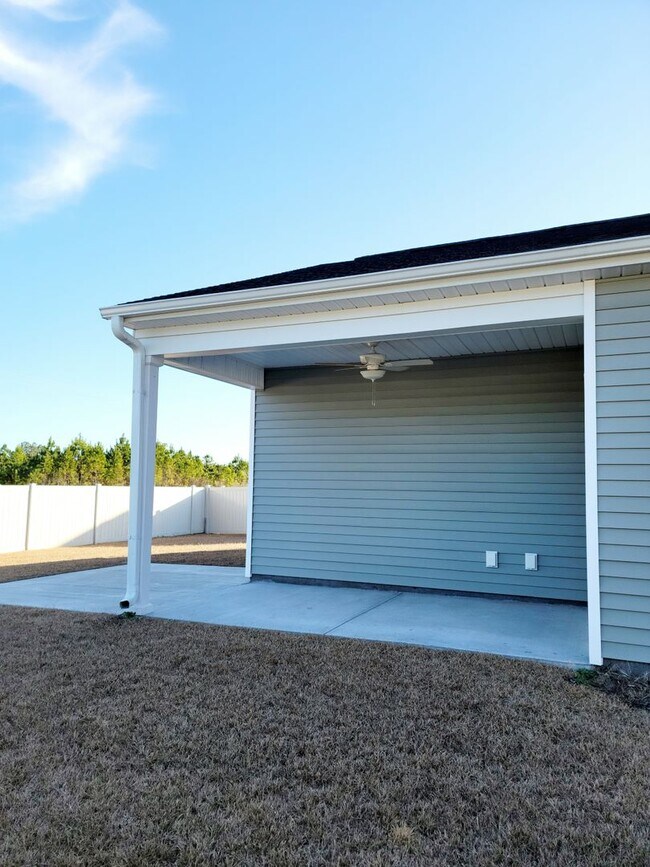 Building Photo - Coastal Point