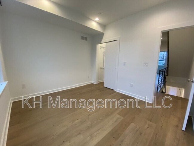 Building Photo - 3862 Olive St