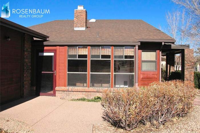 Building Photo - 2550 Love Ln