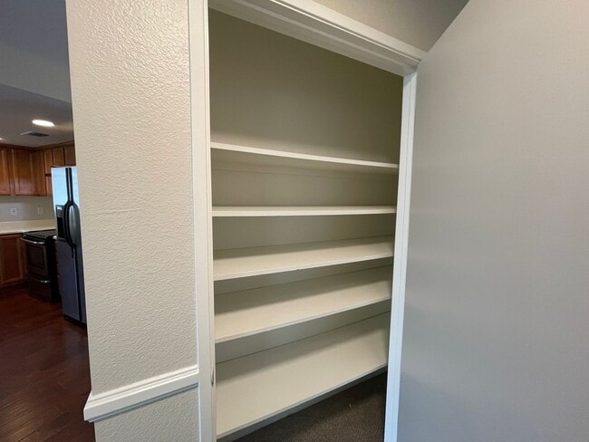 Building Photo - Exceptionally Roomy Upstairs 2 Bed 2 Bath Duplex! Dishwasher, Garage, Washer/Dryer Hookups