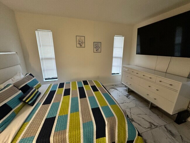 Building Photo - 188 Boundary Blvd