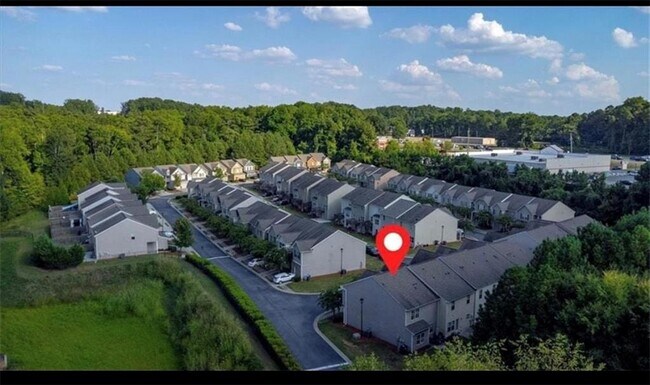 Building Photo - 3251 Blue Springs Trace