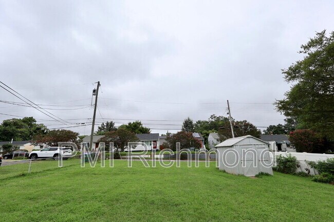 Building Photo - 1806 Powhatan St