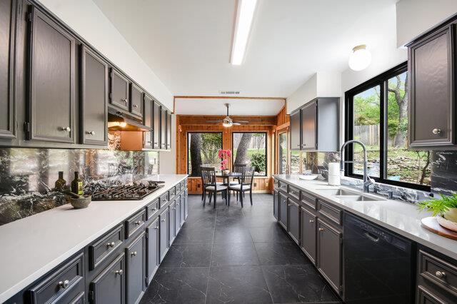 Building Photo - 6304 Whitemarsh Valley Walk