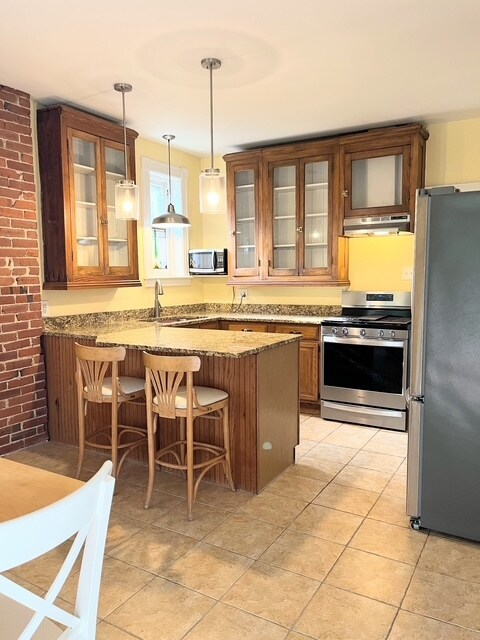 Building Photo - 3440 Pestalozzi St