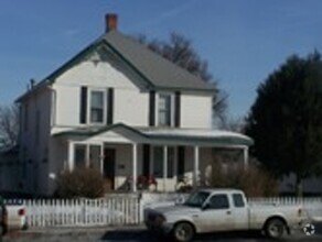 Building Photo - (1614 8th Ave)