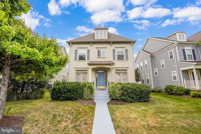 Primary Photo - 24990 Mineral Springs Cir