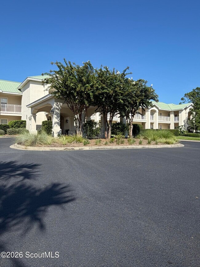 Building Photo - 206 N Windward Dr