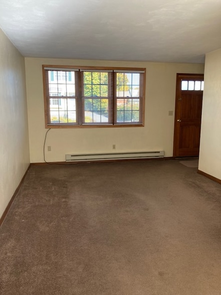 Building Photo - 2 Woburn St