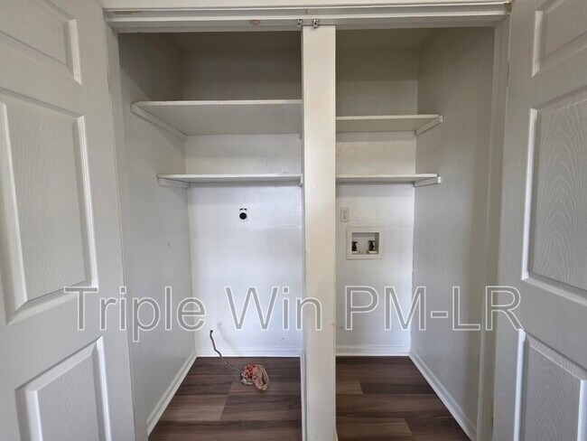 Building Photo - 1408 Johnson St