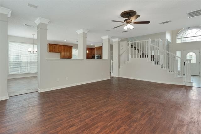 Building Photo - 6716 Bluffview Dr