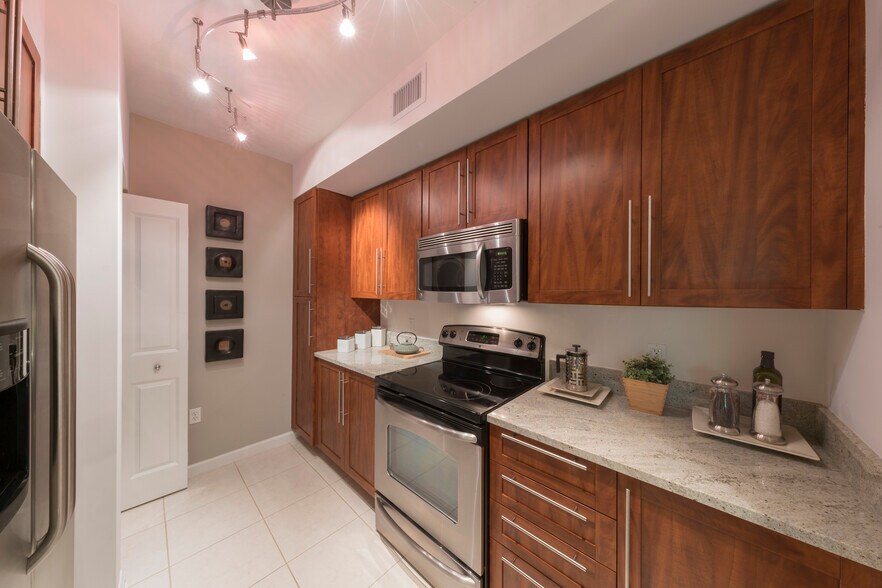 Satori Fort Lauderdale, FL Apartment Finder