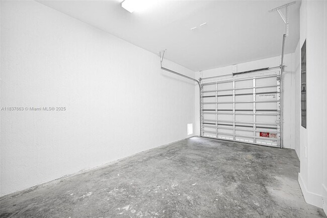 Building Photo - 34532 SW 191st Ave
