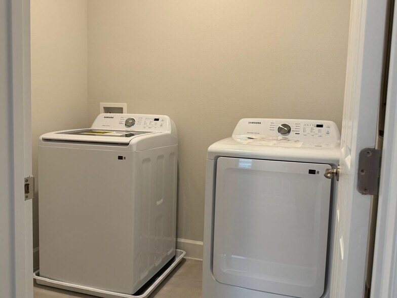 Building Photo - 357 Belmond Dr