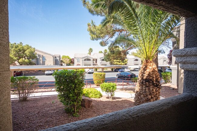 Building Photo - 5055 W Hacienda Ave