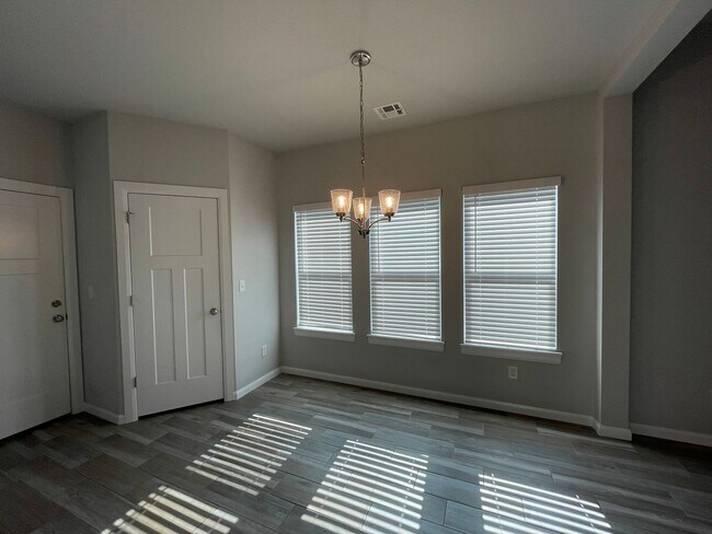 Building Photo - Beautiful home in Bentley Square available...