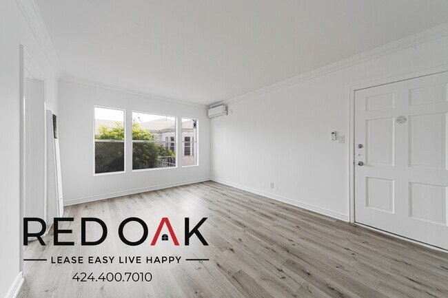 Building Photo - 5164 Clinton St