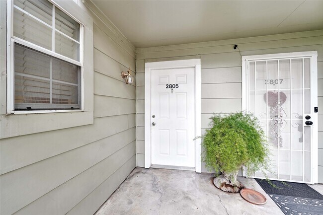 Building Photo - 2800 Jeanetta St