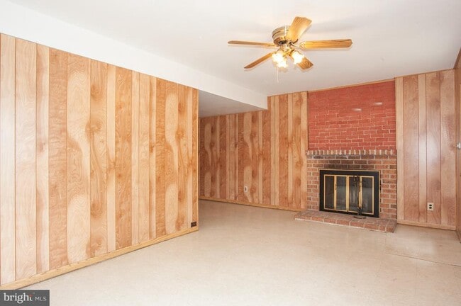 Building Photo - 6601 China Grove Ct