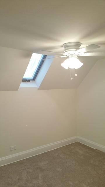 Building Photo - 3 bedroom in Evanston IL 60202