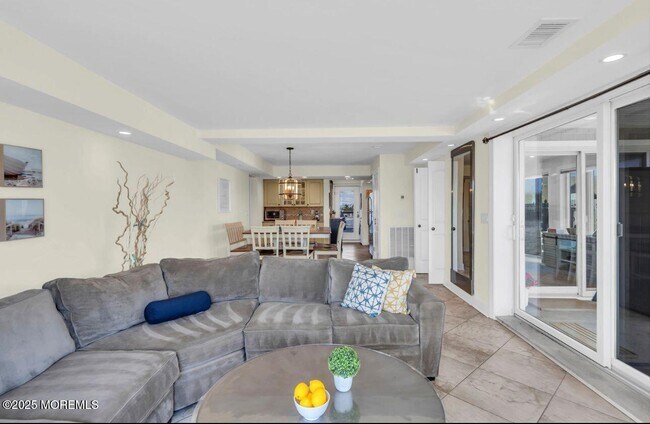 Building Photo - 438 NJ-35