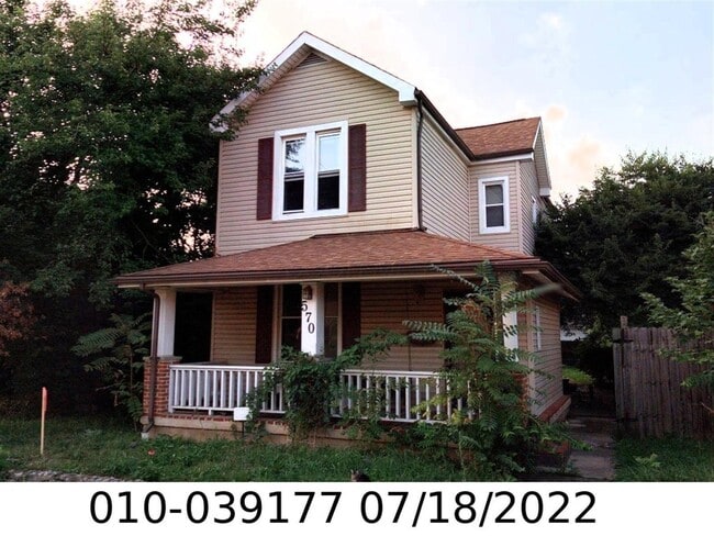 Primary Photo - 570 Southwood Ave