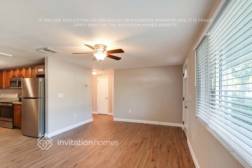 Building Photo - 15723 Sea Pines Dr