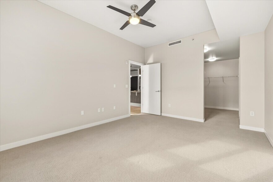 Primary Bedoom - 410 Acoma St