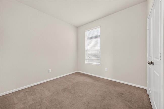Building Photo - 16039 Kingfield Haven Dr