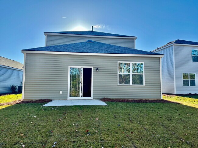 Building Photo - Beautiful New Four Bedroom Home in the Retreat at East Argent!