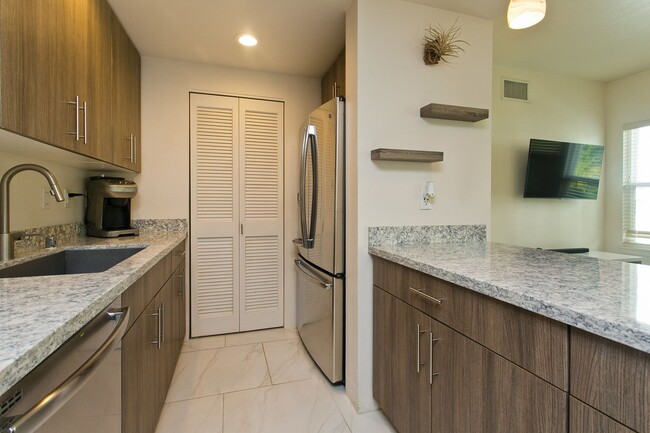 Building Photo - Available October 15th, One Bedroom One Ba...