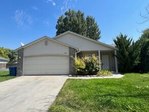 Building Photo - 154 N Sagehen St