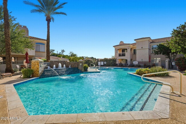 Building Photo - 1747 E Northern Ave