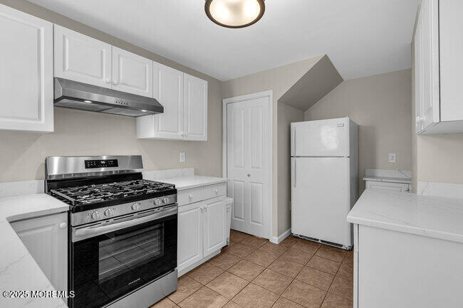 Building Photo - 900 A St