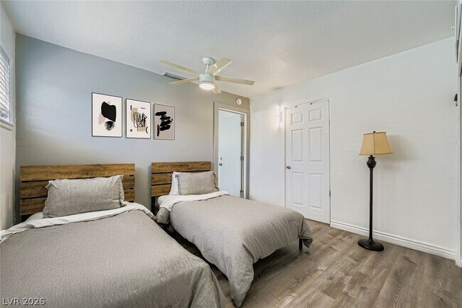 Building Photo - 1711 S 6th St