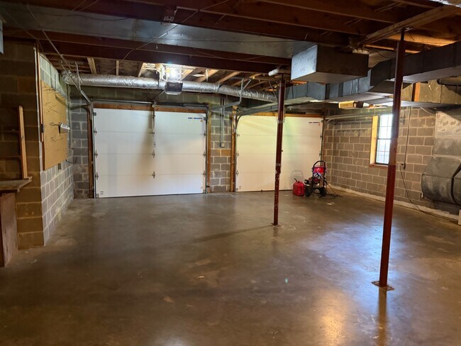 Building Photo - 9114 Hundley Rd