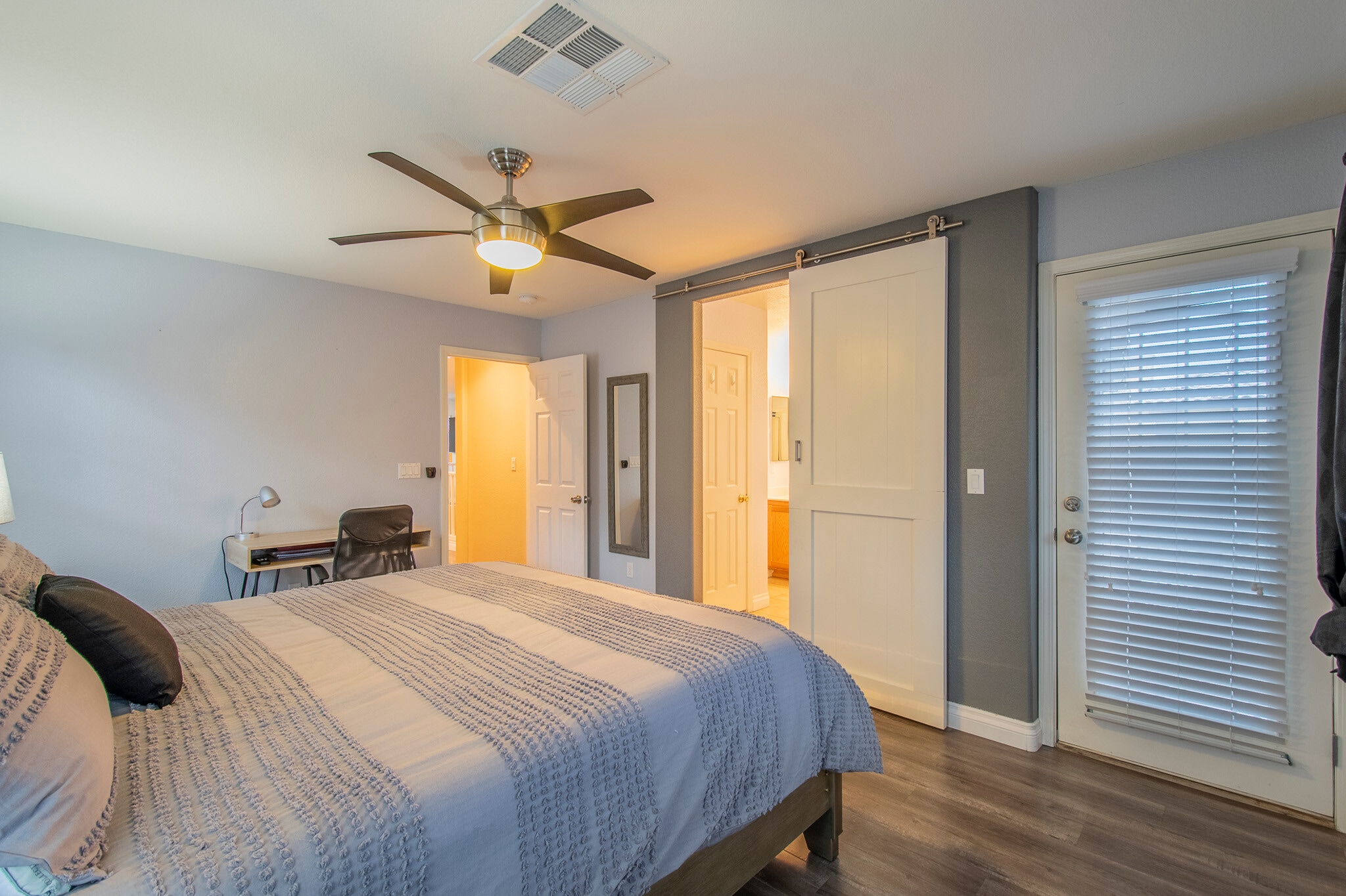 Master Bedroom - 3046 Majella Ave