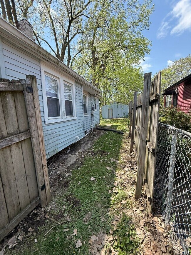 Building Photo - New Listing! 3BR/1BA home in North Brookside Park