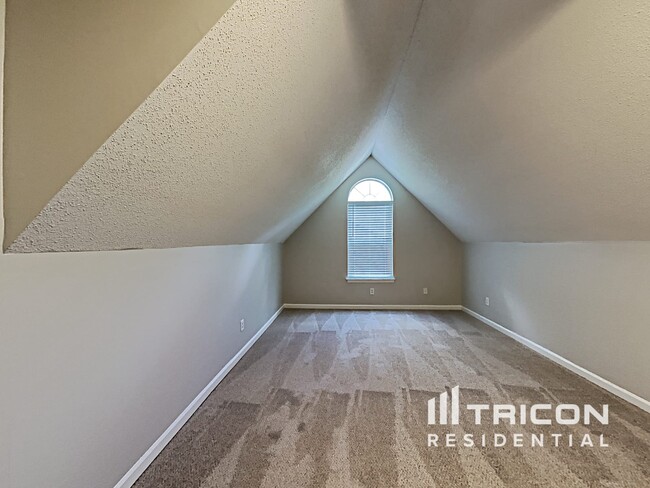 Building Photo - 5472 Brickleberry Way