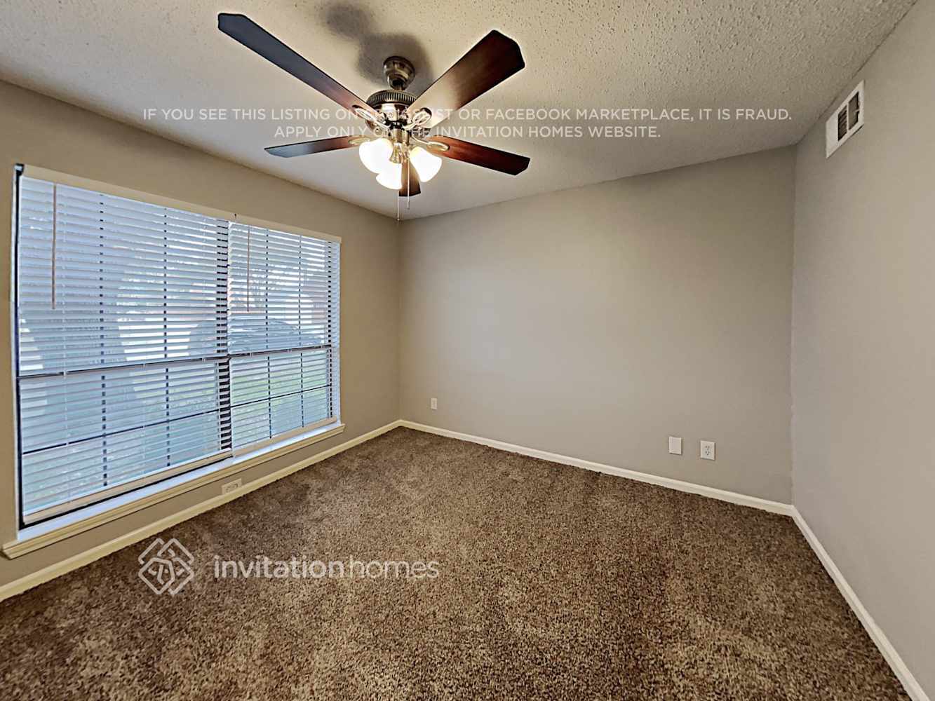 Building Photo - 2036 Pheasant Dr