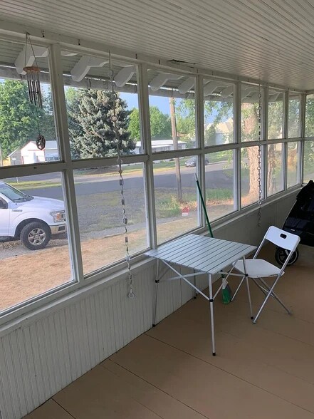 Building Photo - 601 W California St