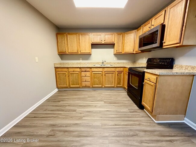 Building Photo - 508 Vincennes St