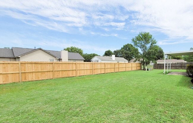 Building Photo - 1805 Cherrybark Bend