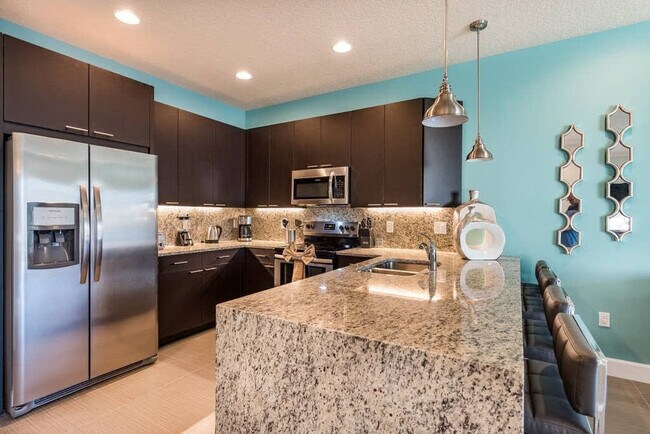 Building Photo - 1425 Retreat Cir