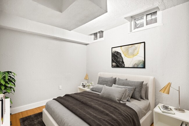 Building Photo - The Valerie