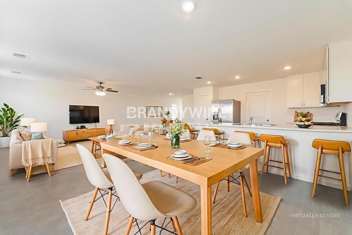 Building Photo - 260 Backcountry Dr