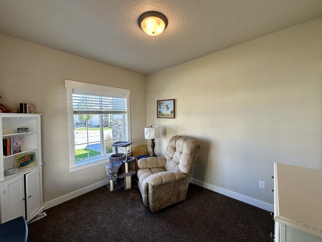 Building Photo - 1973 Park Rim Way